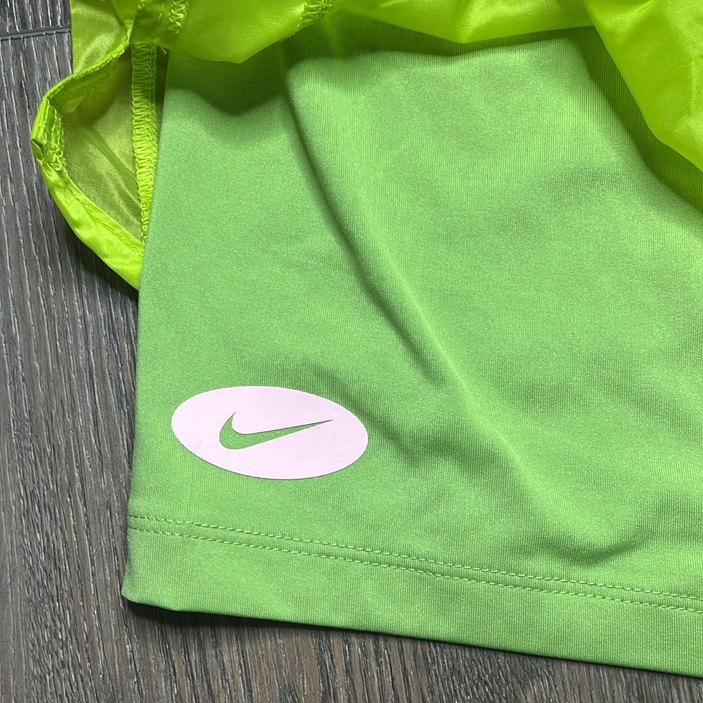 Women’s Nike Green Tempo Luxe Running Shorts XL - Picture 6 of 9